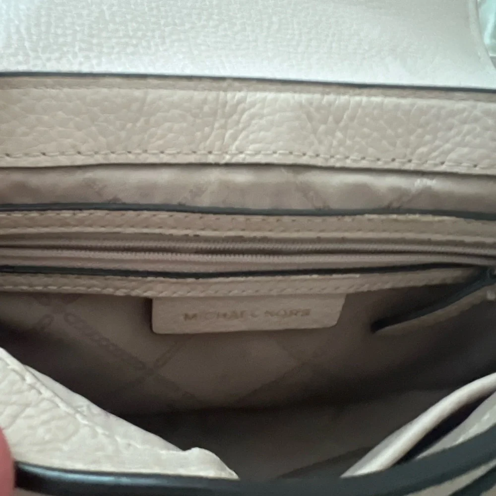 Michael Kors Women's Pebbled Leather Crossbody Bag in Taupey Mauve